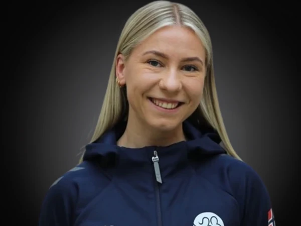 Karine%20headshot
